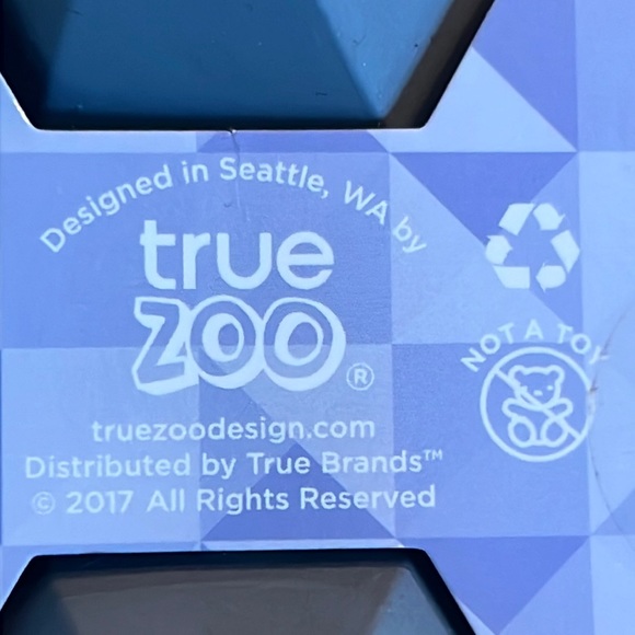 Jumbo Iced Out-diamond ice cube tray/use also for jello shots or soap making-NEW - Picture 8 of 9